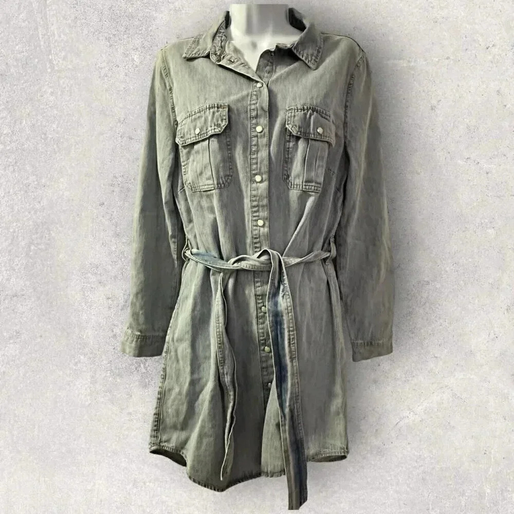 TOAST Jeans light denim shirt dress w/ pearl snaps and belt size Med